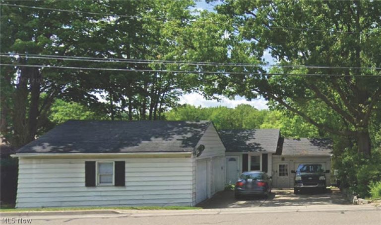3932 Main Street, Akron, OH, 44319