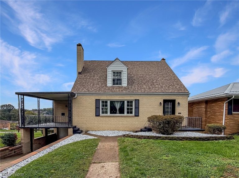 2604 Whitehaven Boulevard, Steubenville, OH, 43952