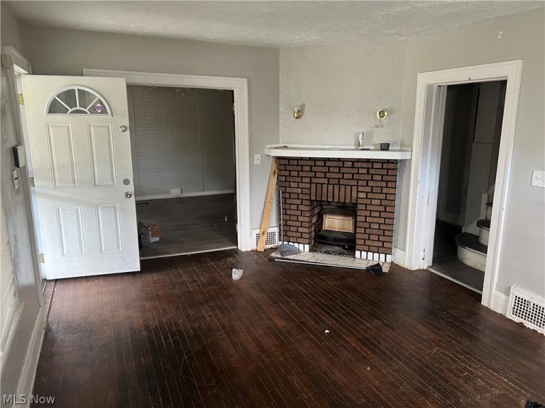 11510 Shadeland Avenue, Cleveland, OH - Photo 4