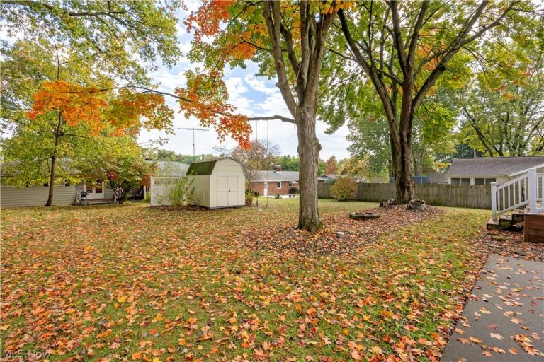 2207 Robinhood Drive, Wooster, OH - Photo 4