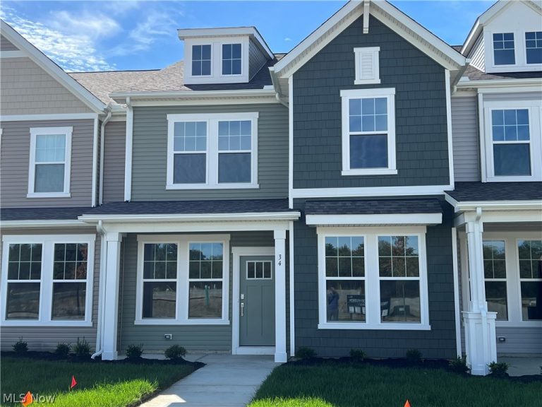 34 Paige Lane, Hudson, OH, 44236