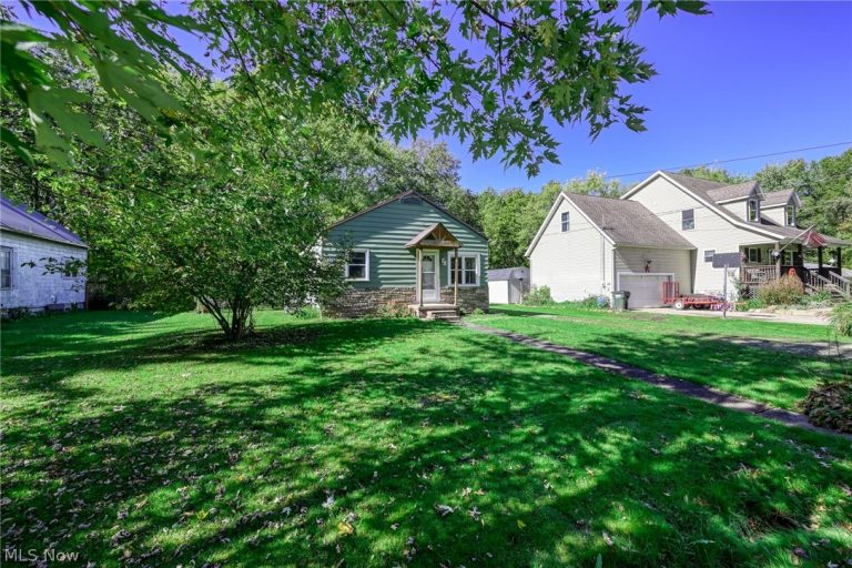 755 17th Street, Sebring, OH - Photo 2