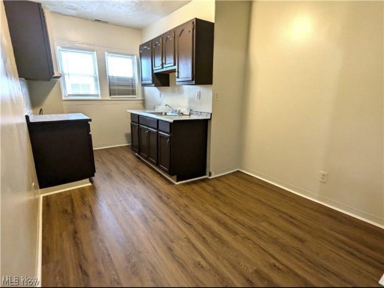 317 156th Street #1, Cleveland, OH - Photo 5