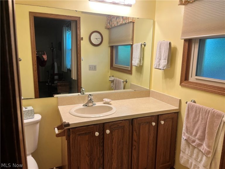 638 Cobblestone Court, Wooster, OH - Photo 5