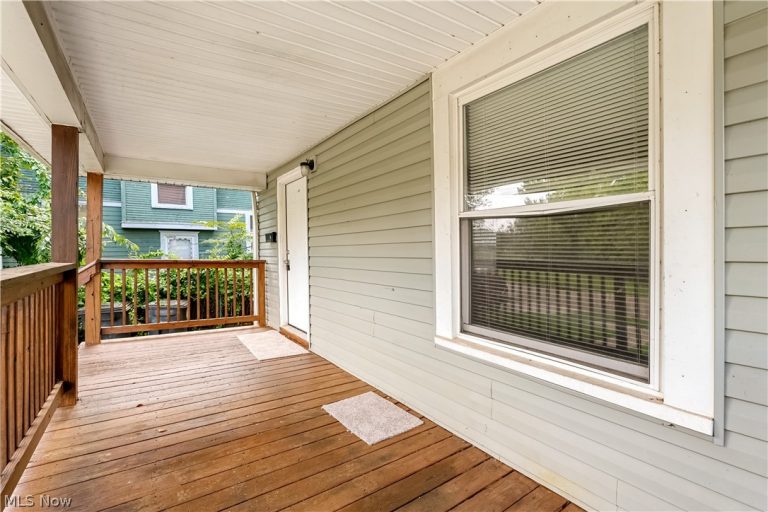 1152 Manning Avenue, Akron, OH - Photo 2