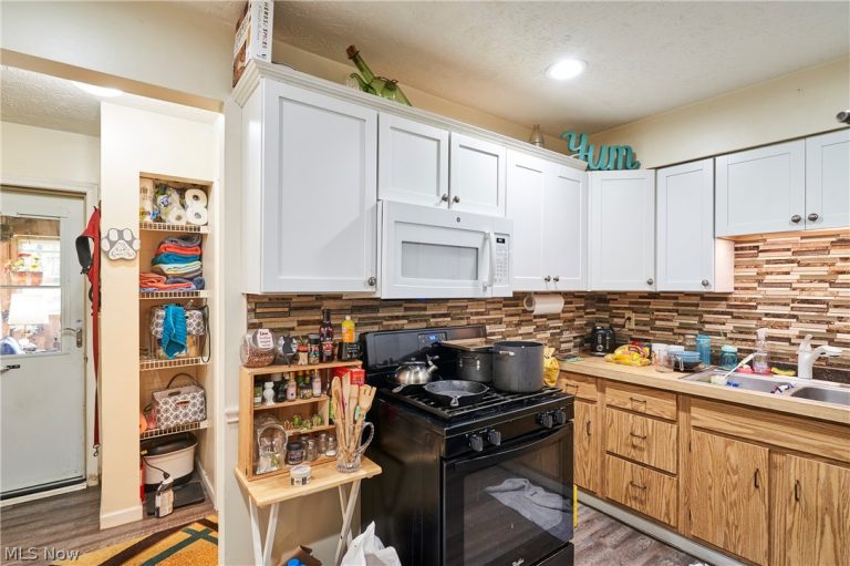 723 & 725 Cleveland Avenue, Mogadore, OH - Photo 8
