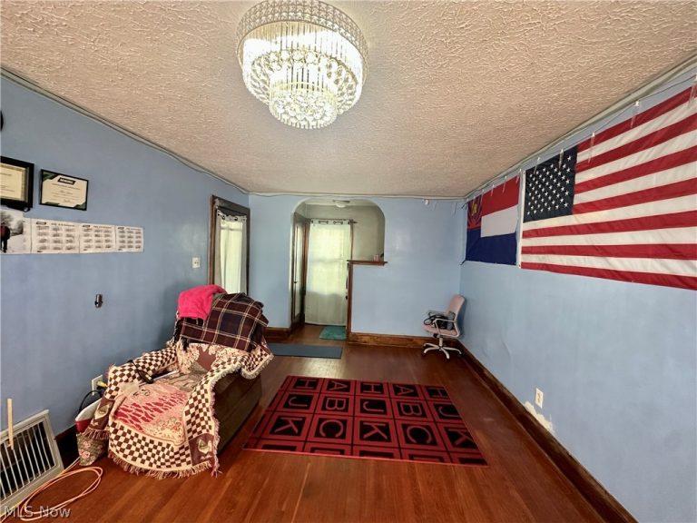 1281 Oakland Avenue, Akron, OH - Photo 4