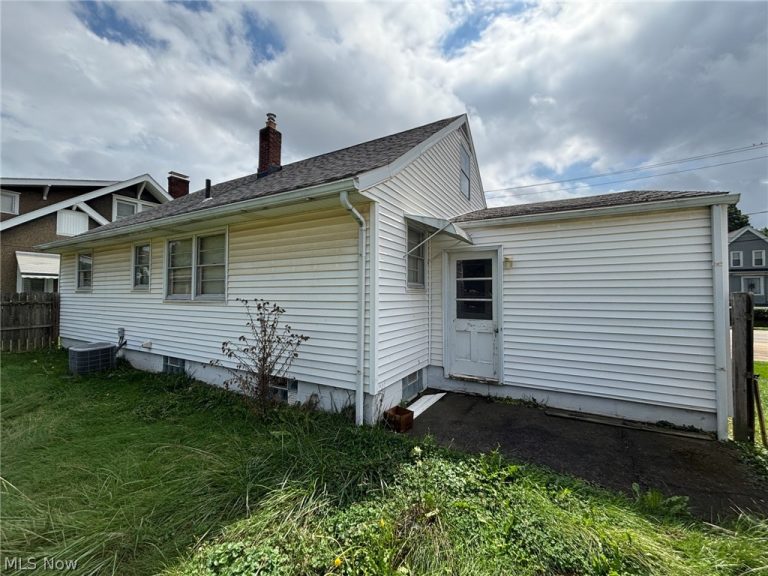 3611 11th Street, Canton, OH - Photo 8