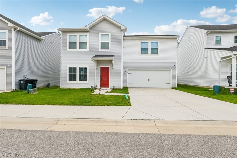 572 Auld Farm Circle, Akron, OH, 44320