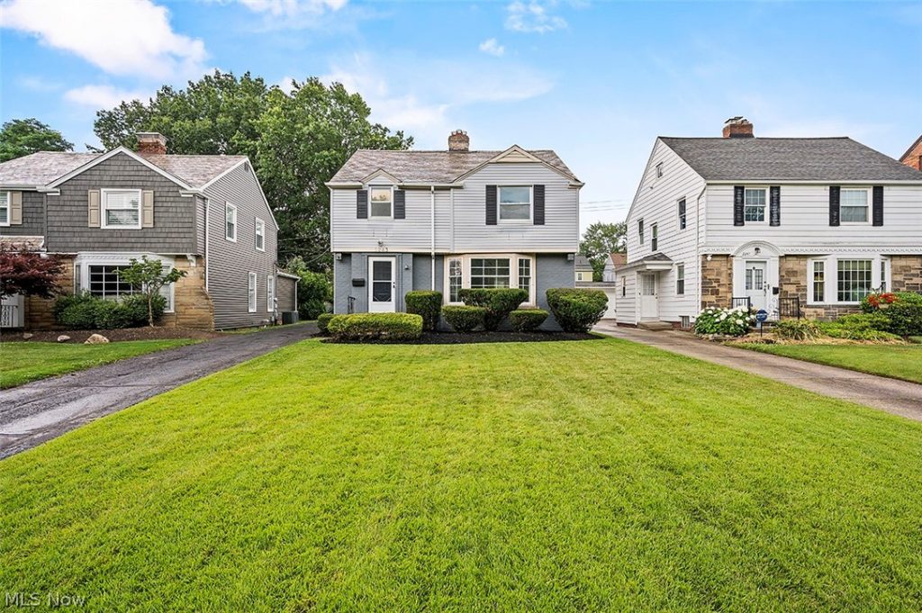 2243 Belvoir Boulevard, University Heights, OH
