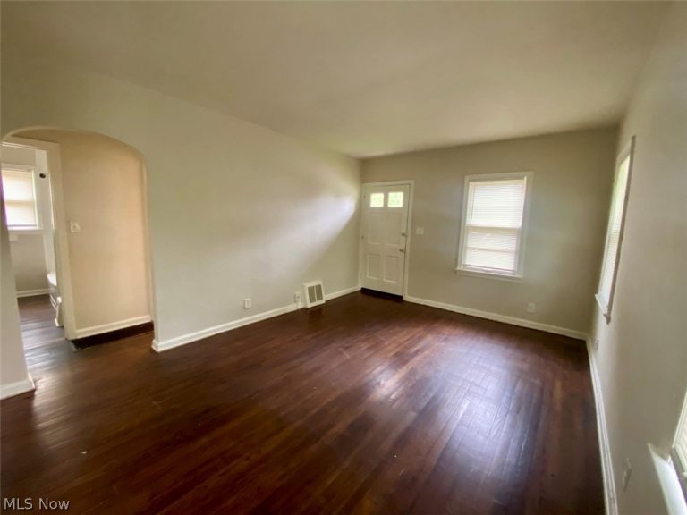 1011 Cordova Avenue, Akron, OH - Photo 6