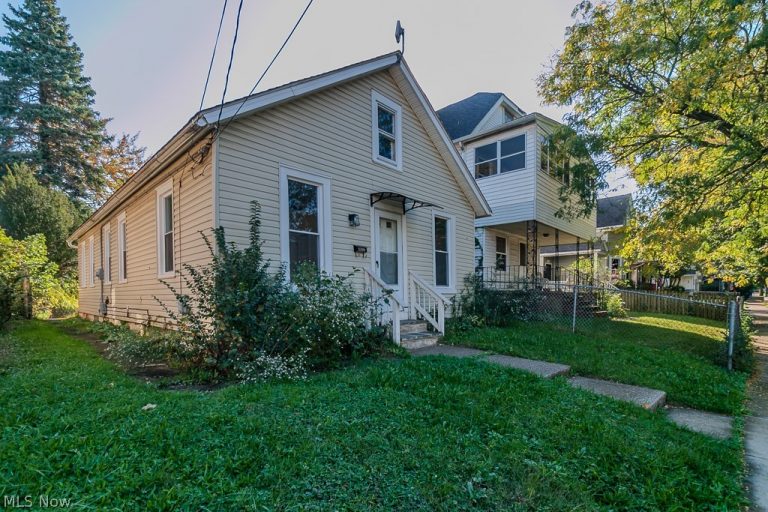 3709 69th Street, Cleveland, OH - Photo 2