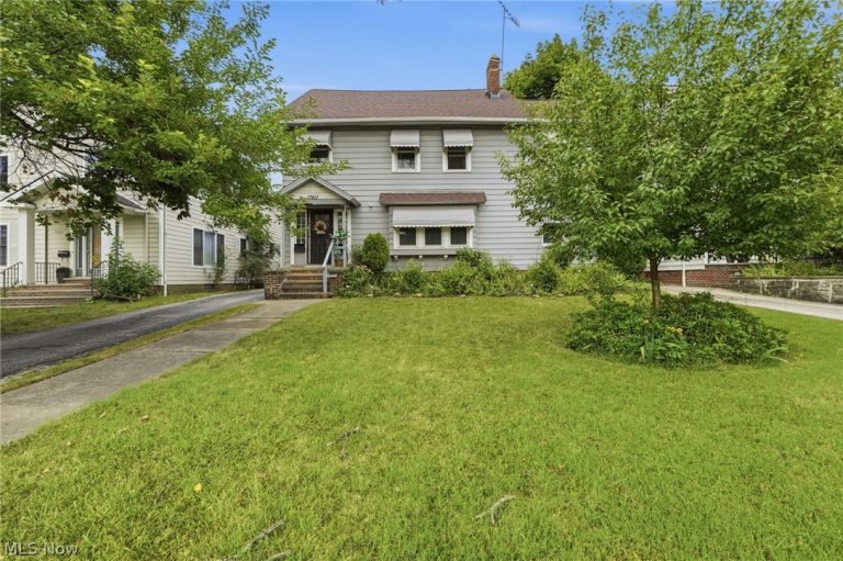 17411 Chagrin Boulevard, Shaker Heights, OH, 44120