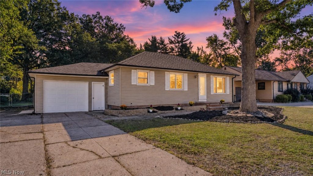 5861 Stearns Road, North Olmsted, OH