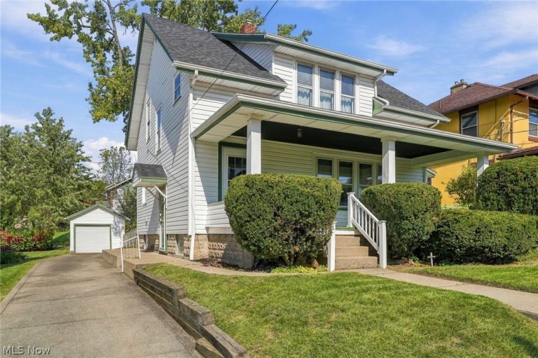 304 Commonwealth Avenue, Massillon, OH - Photo 2