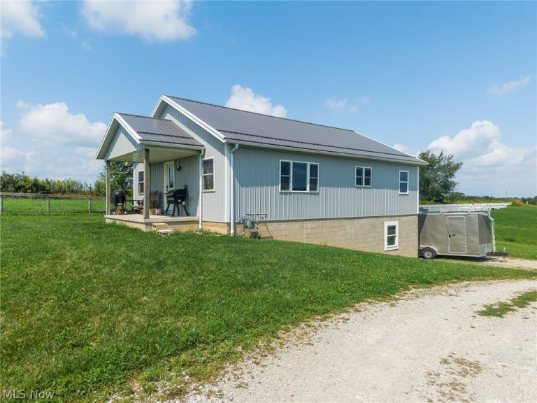3657 Moreland Road, Fredericksburg, OH - Photo 4