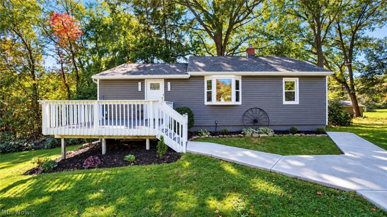 1714 Woods Road, Akron, OH, 44306