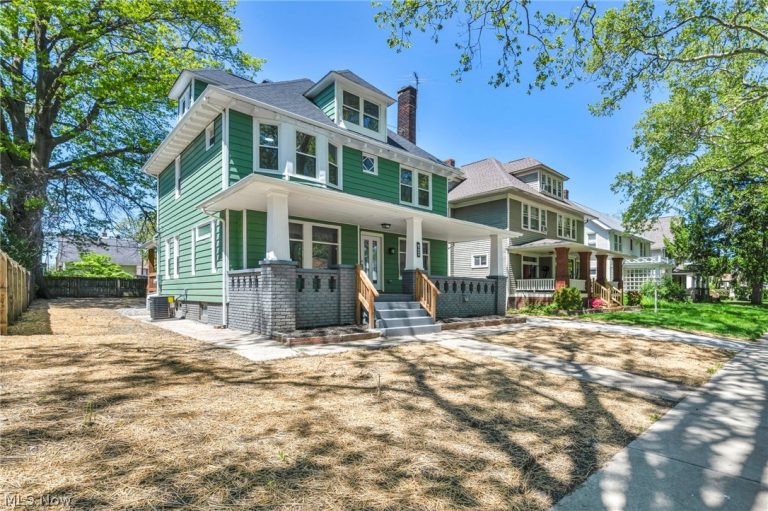 2172 West Boulevard, Cleveland, OH - Photo 5