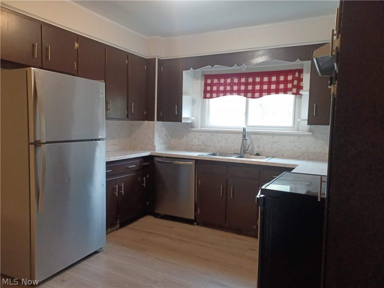 1712 Richmond Avenue, Youngstown, OH - Photo 4