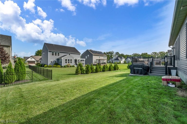 36564 Appian Way, North Ridgeville, OH - Photo 8