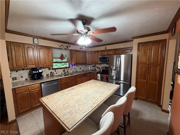 3281 Twain Circle, Brunswick, OH - Photo 6