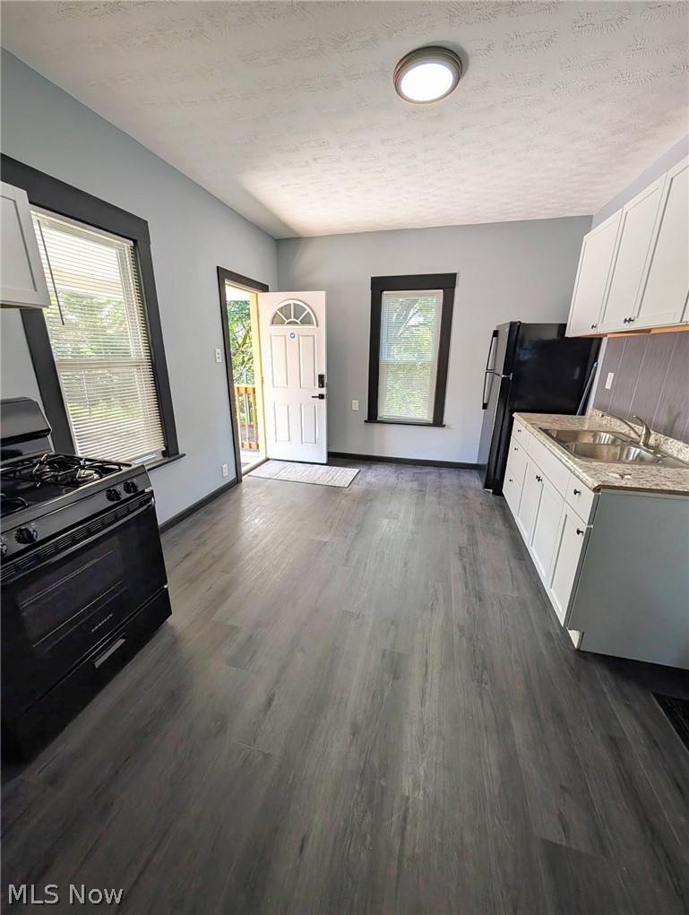 1431 Rowley Avenue, Cleveland, OH - Photo 3
