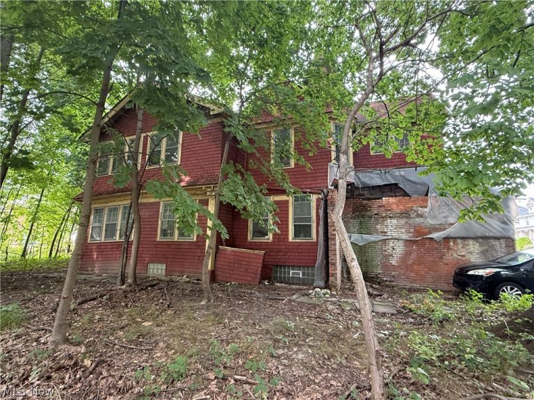 1274 100th Street, Cleveland, OH - Photo 5