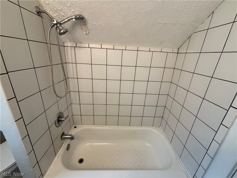 1713 Regal Avenue, Canton, OH - Photo 6