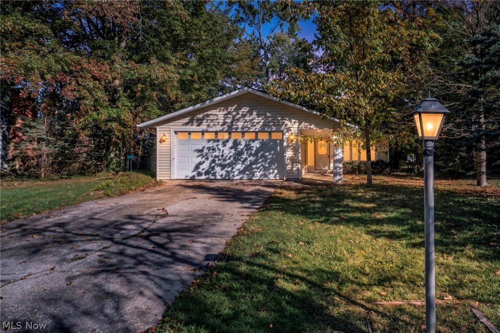 33866 Gail Drive, North Ridgeville, OH
