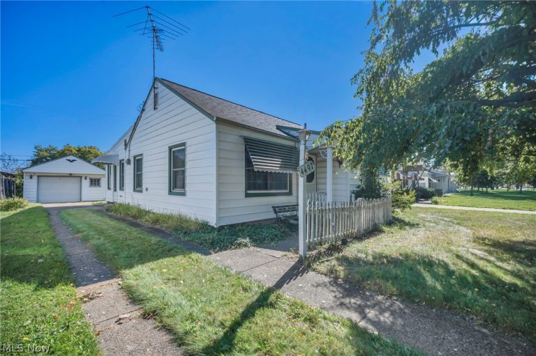 4497 145th Street, Cleveland, OH - Photo 3