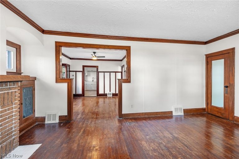 3765 138th Street, Cleveland, OH - Photo 5