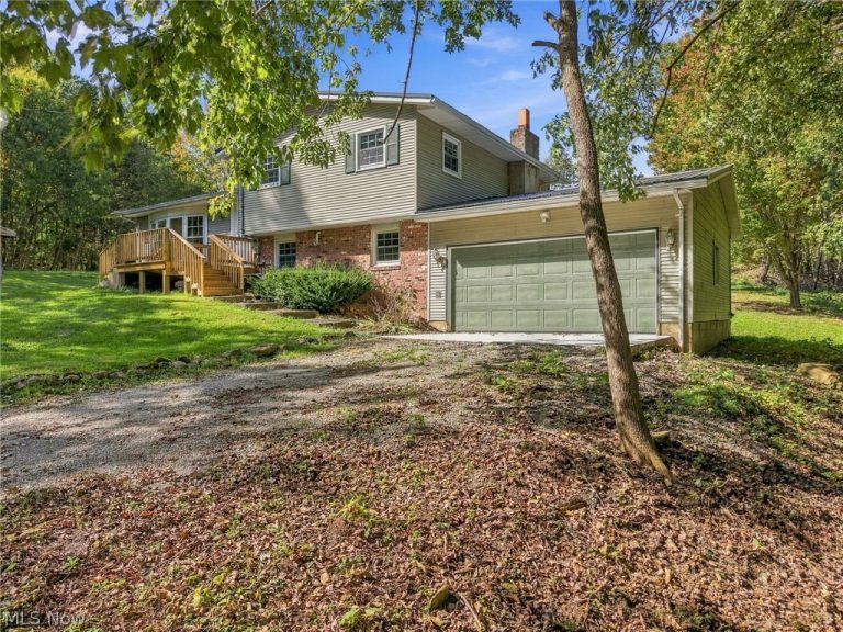 7011 Kensington Road, Carrollton, OH - Photo 2