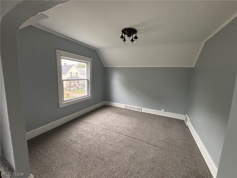 3475 46th Street, Cleveland, OH - Photo 4