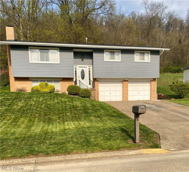 600 Fernwood Drive, Toronto, OH - Photo 2
