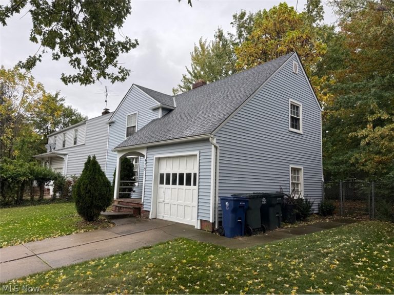 879 Medford Road, Cleveland Heights, OH - Photo 2