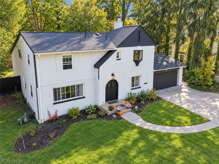 607 Castle Boulevard, Akron, OH - Photo 2