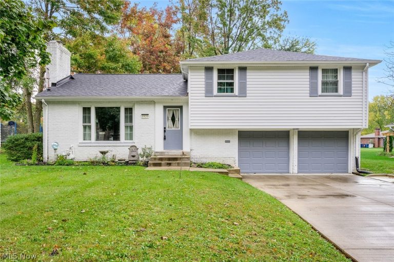 6929 Ronjoy Place, Youngstown, OH, 44512