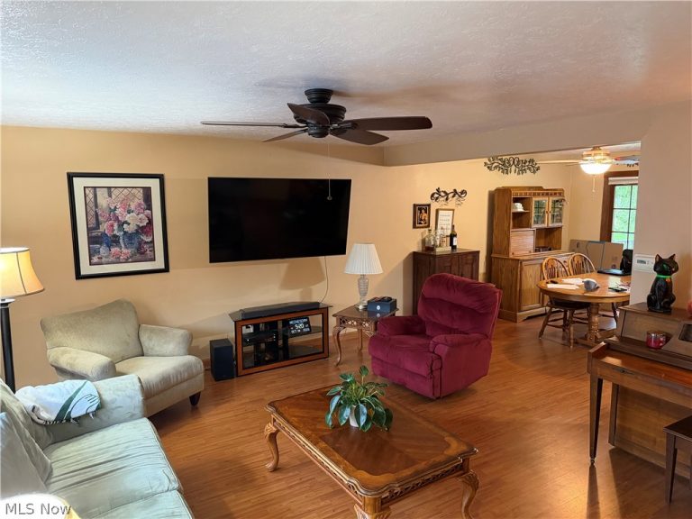 3281 Twain Circle, Brunswick, OH - Photo 3