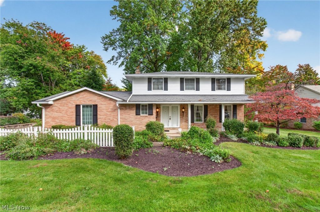 2550 Dogwood Drive, Massillon, OH