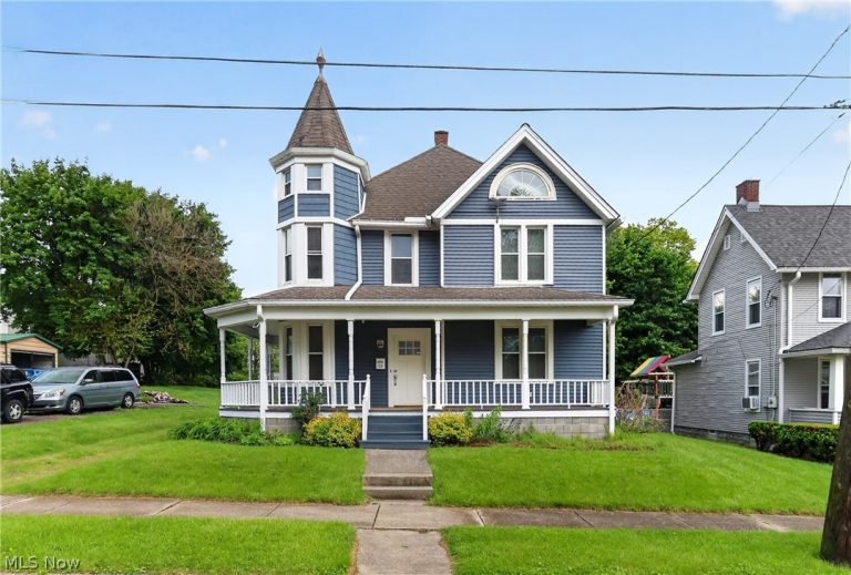 19 Butler Avenue, Niles, OH - Photo 2