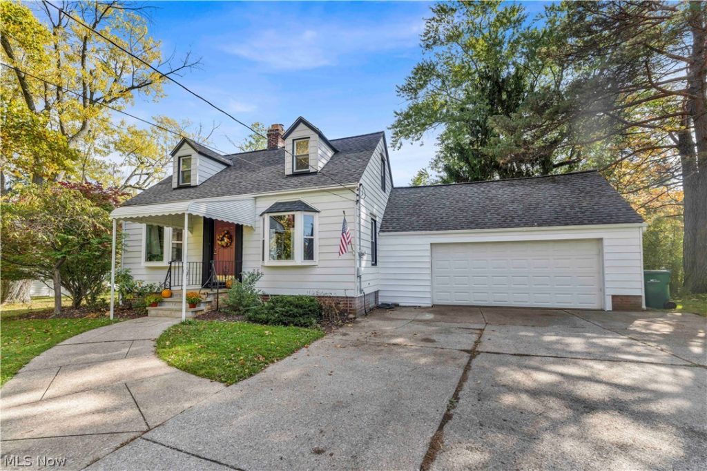 2950 Hillside Road, Seven Hills, OH