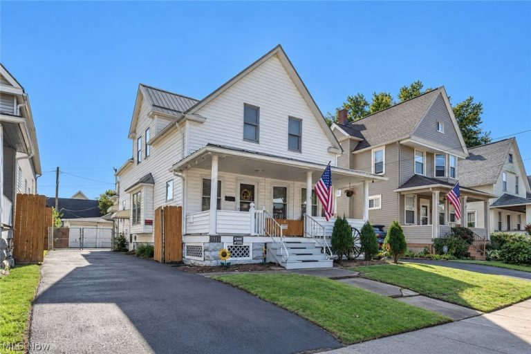 3919 Robert Avenue, Cleveland, OH - Photo 3
