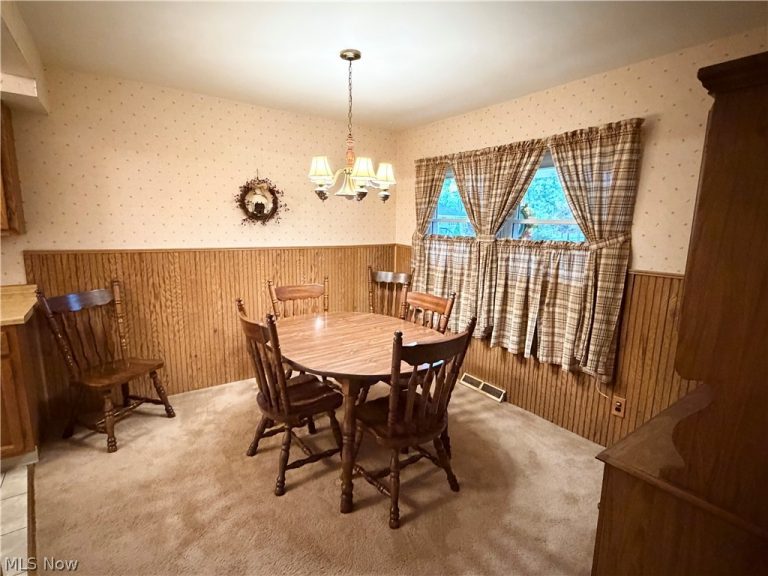 1501 Gypsy Lane, Niles, OH - Photo 8