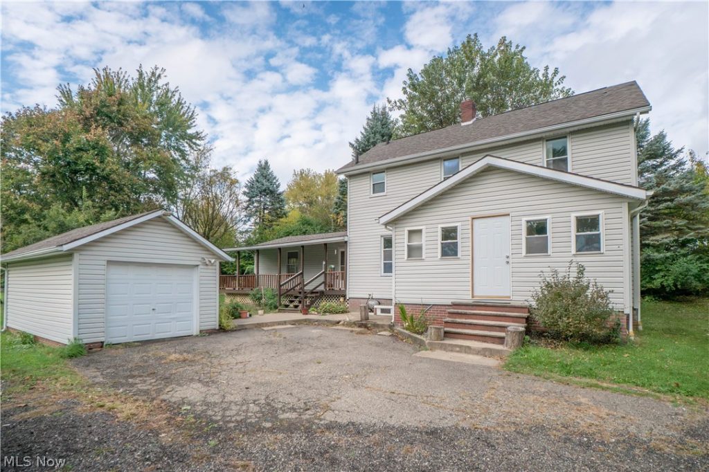 2491 Perry Drive, Canton, OH