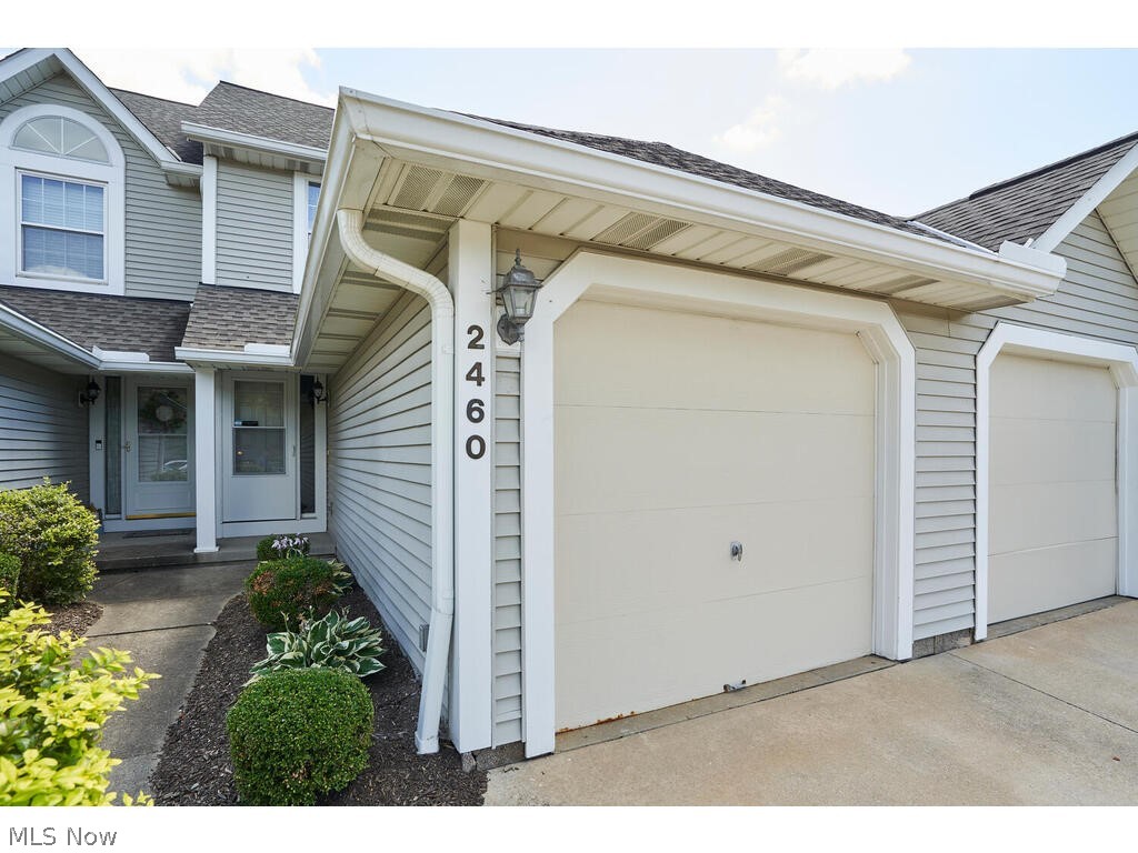 2460 Wrens Drive, Stow, OH