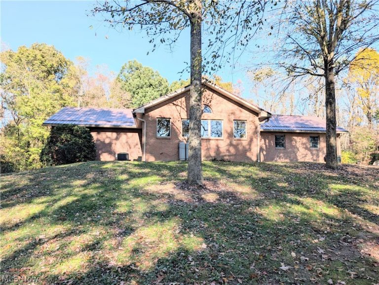 1401 Millers Lane, Zanesville, OH - Photo 8