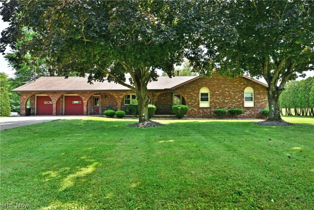 5212 King Graves Road, Vienna, OH