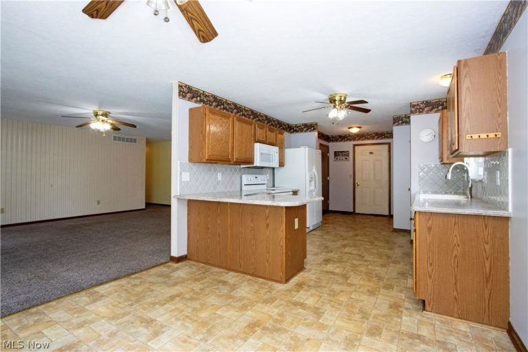 4937 Pine Ridge Drive, Wooster, OH - Photo 6