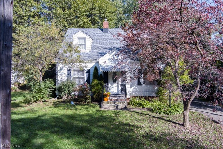 1425 Westvale Avenue, Akron, OH - Photo 3