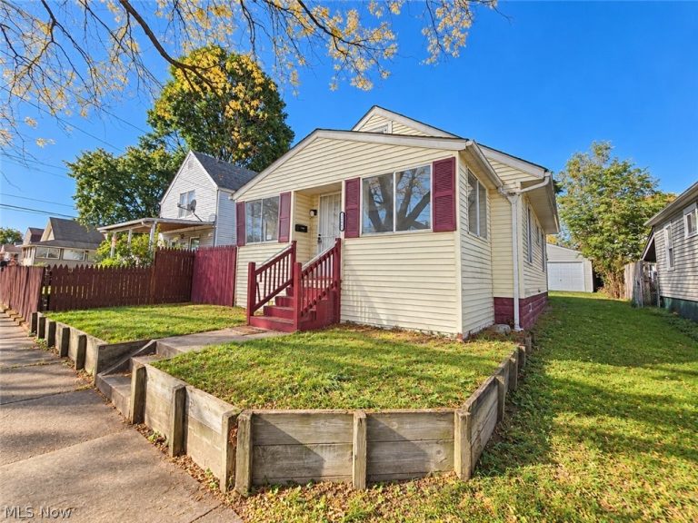 1271 Nestor Avenue, Akron, OH - Photo 3